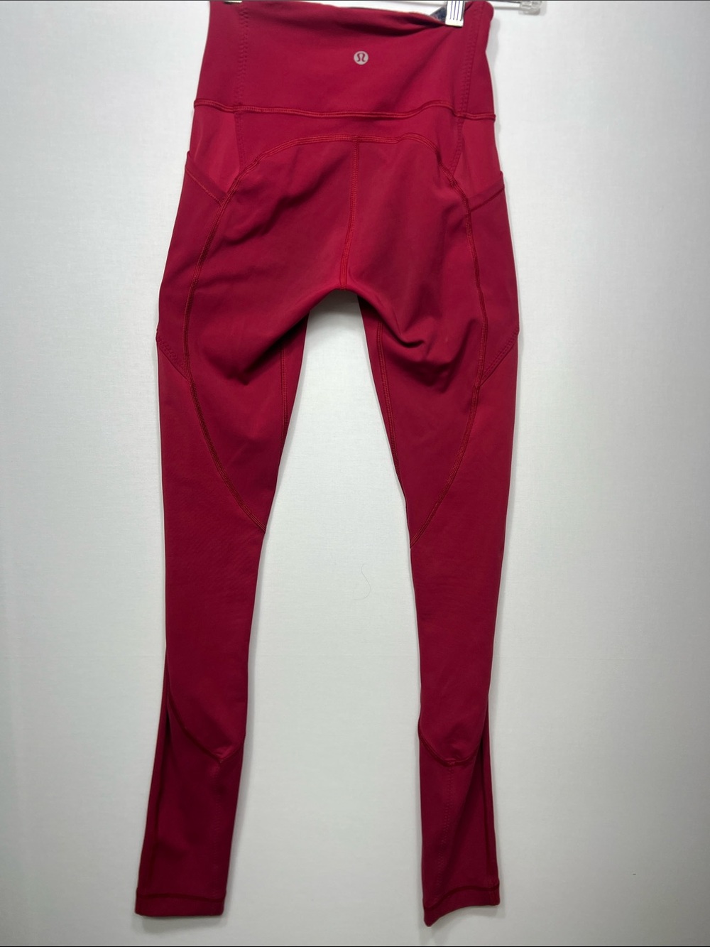 High-Waist Performance Leggings in Deep Berry - Picture 6 of 11